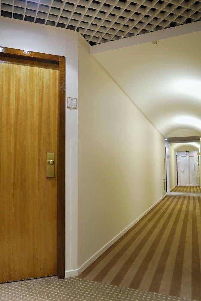 Hotel Hospitel Париж Экстерьер фото
